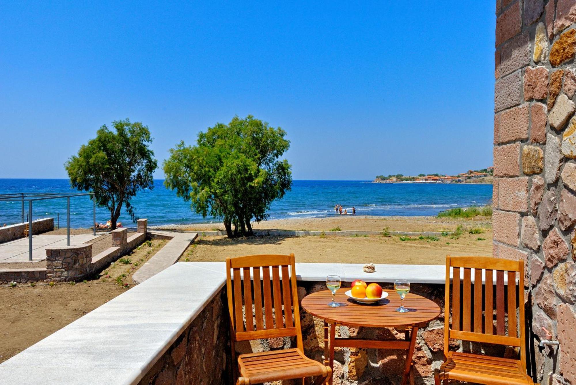 Michaela Beach Houses มิธิมนา ภายนอก รูปภาพ